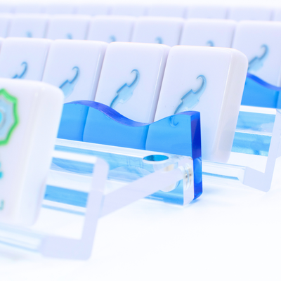 Wavy Acrylic Mahjong Racks | Magnetic Pushers: Pink
