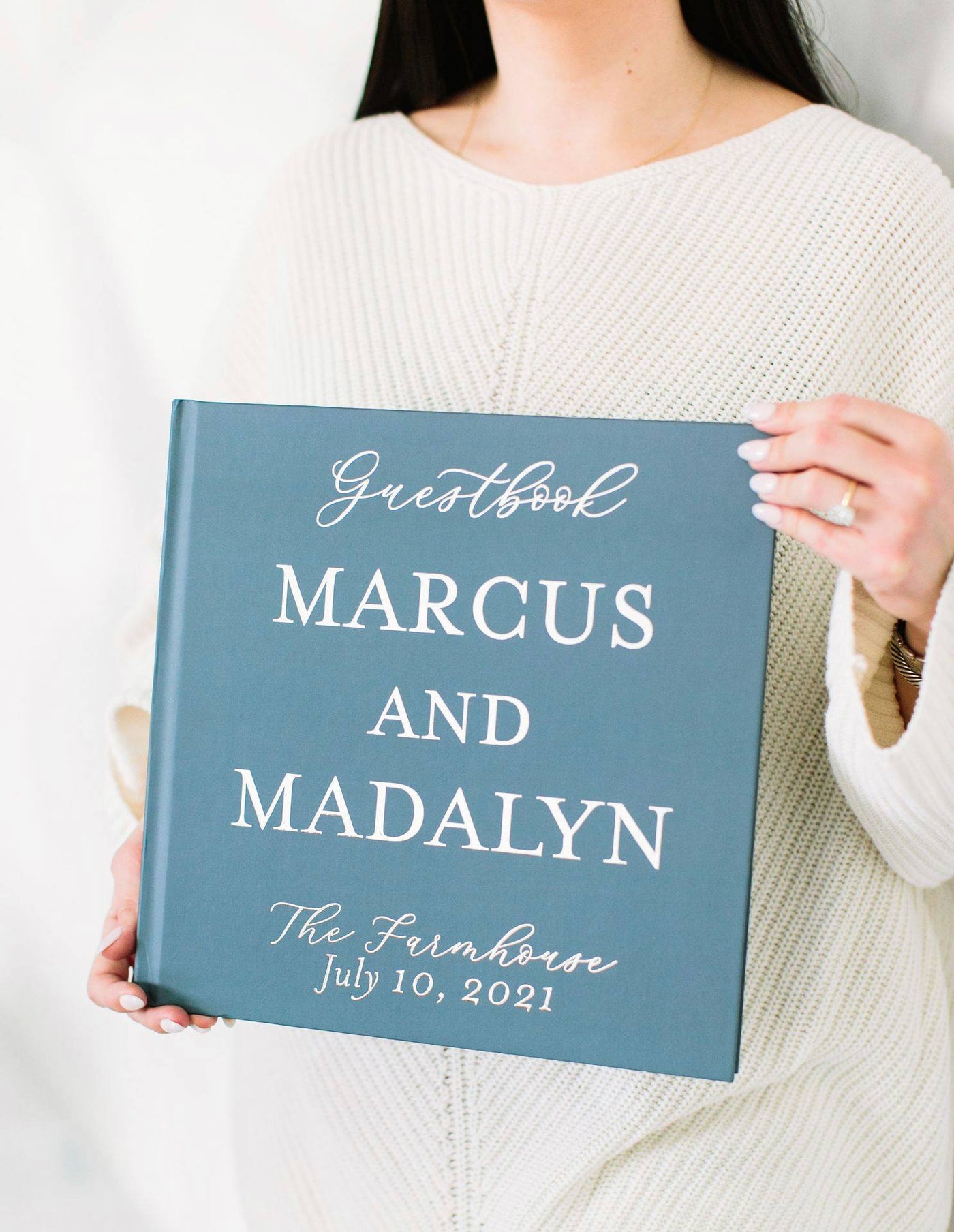 Customizable Guest Book